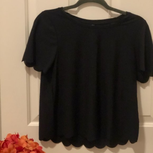 Black Top Shop Scalloped Top - NWOT Sz. 4 - Picture 3 of 7